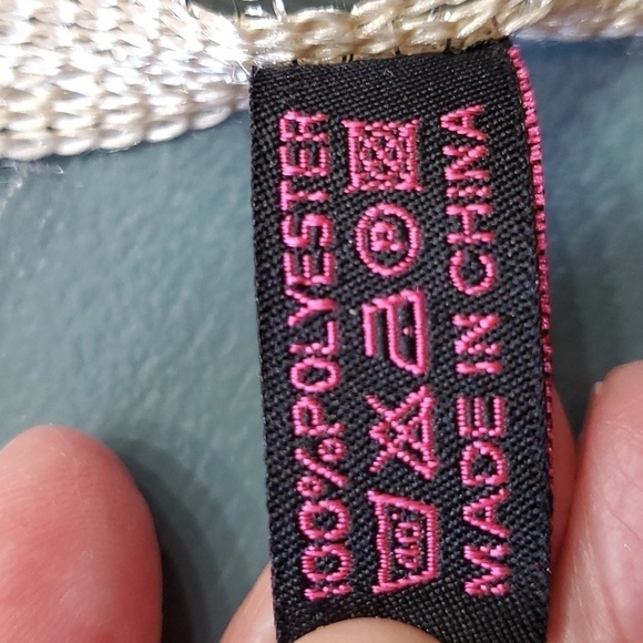 KIMBERLY, GOLD‎ SCARF WITH SILVER THREADS lovely scarf will dress up any outfit - Picture 7 of 7